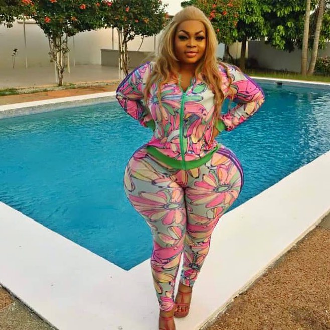 plus size bell bottom jeans